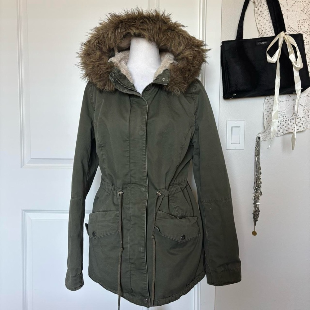 H&M Cargo Military Parka Jacket with fur lining & fur hood size 10